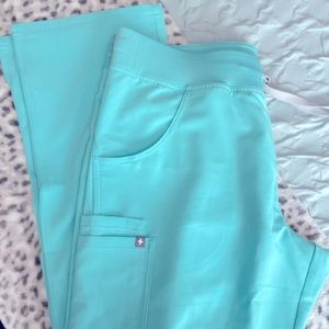 FIGS fresh aqua kades